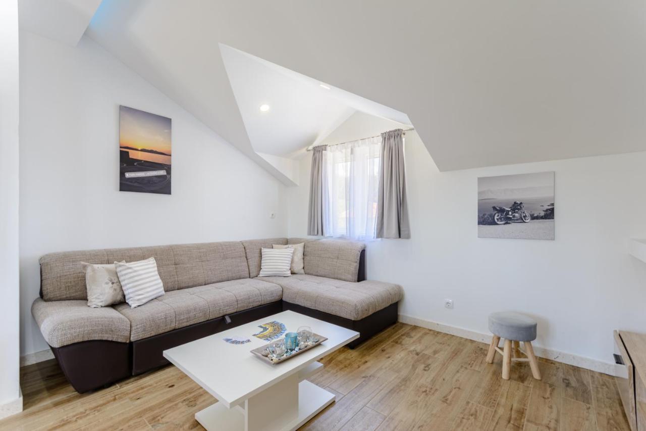 Apartment Darka 1 Sumartin Zewnętrze zdjęcie